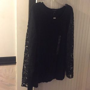 Long lace sleeve shirt